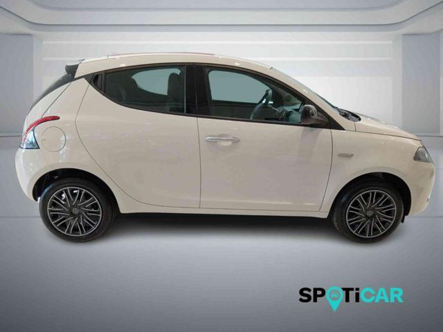 LANCIA Ypsilon 1.0 FireFly 5 porte S&S Hybrid Oro