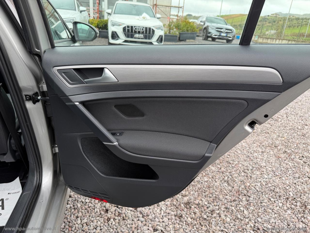 VOLKSWAGEN Golf 2.0 TDI 150CV NAVI PDC CONFORTLINE