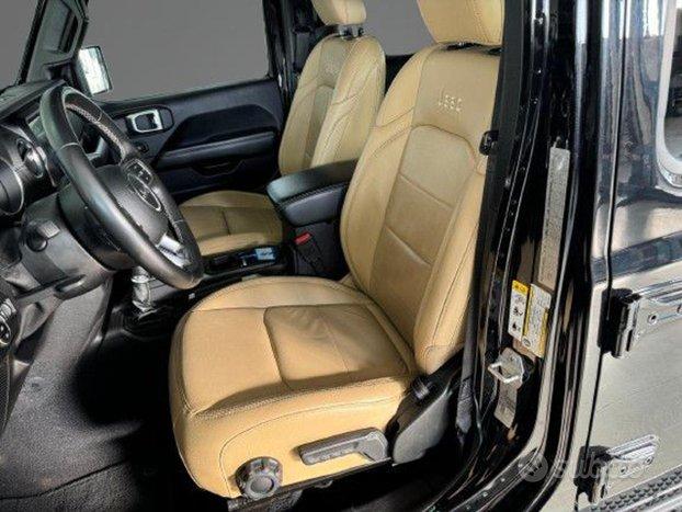 JEEP Wrangler Unlimited 2.2 Mjt II Sahara Overla