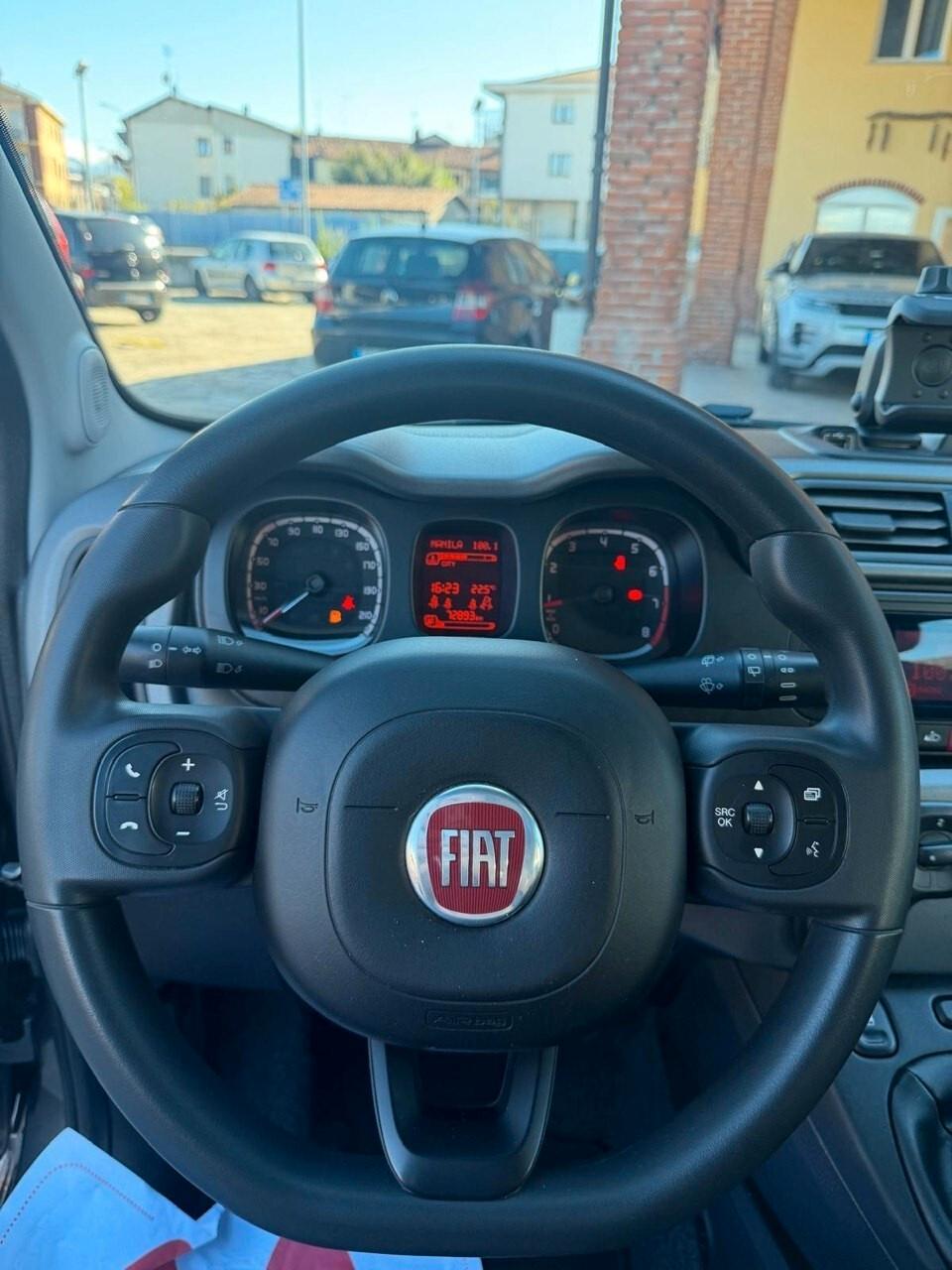 Fiat Panda 1.2 City Cross Waze