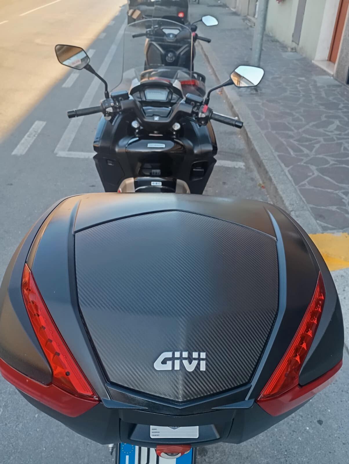 Honda Integra 700 S 2012