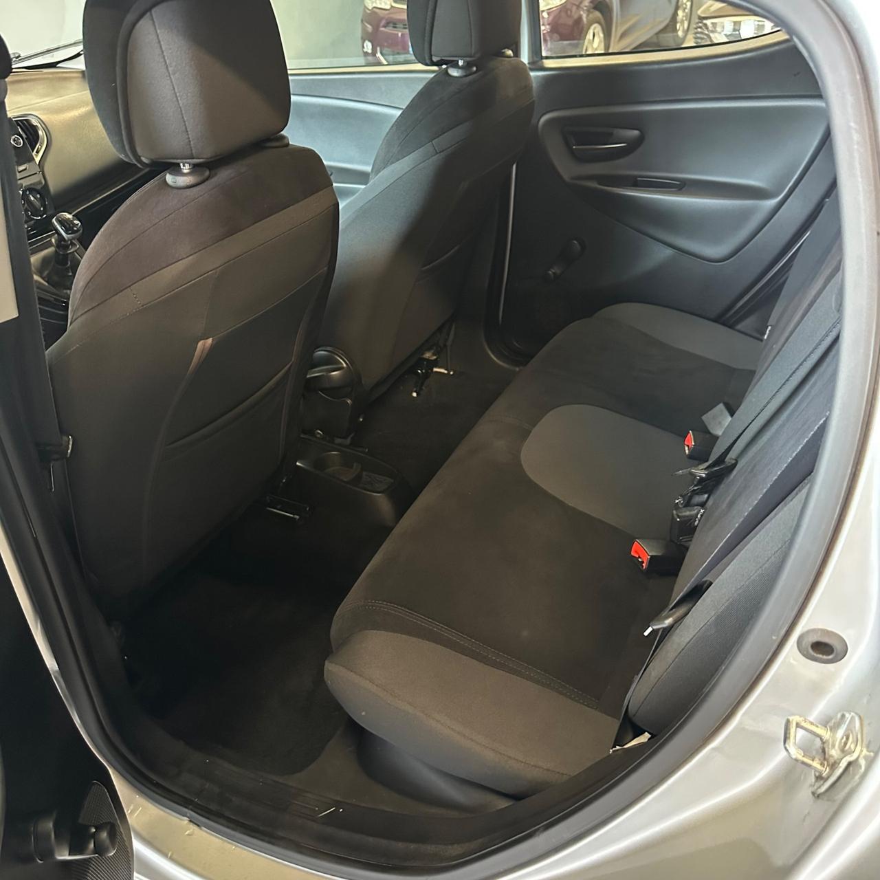Lancia Ypsilon 1.2 69 CV 5 porte S&S Platinum