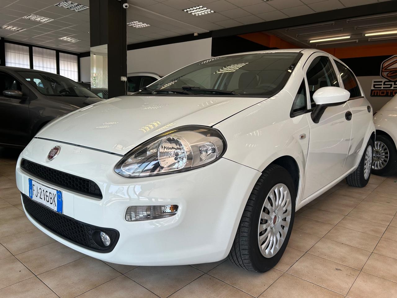 Fiat Punto - 2017 1.3 MJT II 95 CV NEOPATENTATI