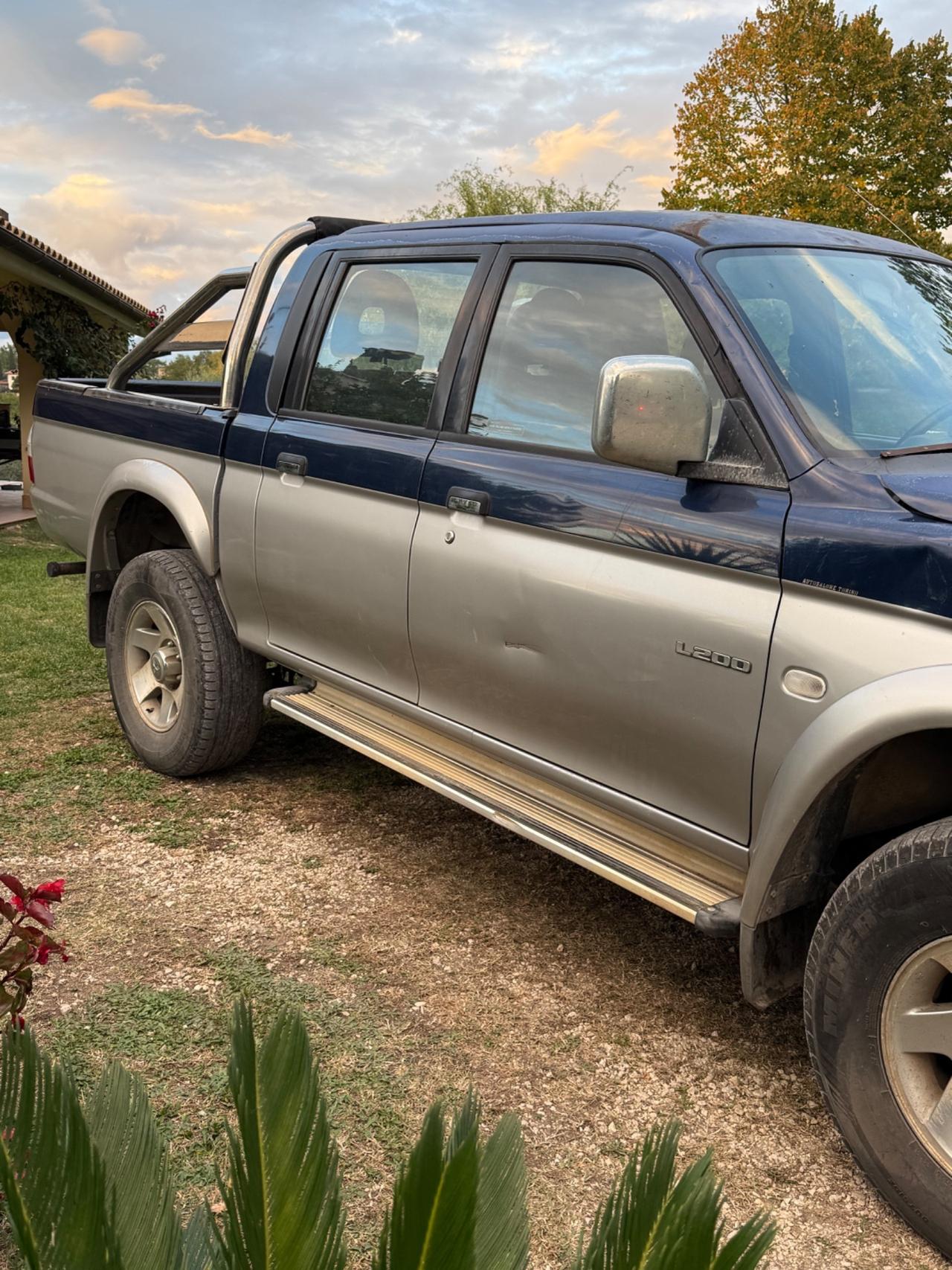 Mitsubishi L200 2.5 TDI 4WD Club Cab Pup. GLS Targ.
