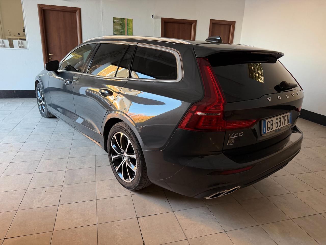 Volvo V60 D3 Geartronic Inscription 12/2020 AUTOCARRO