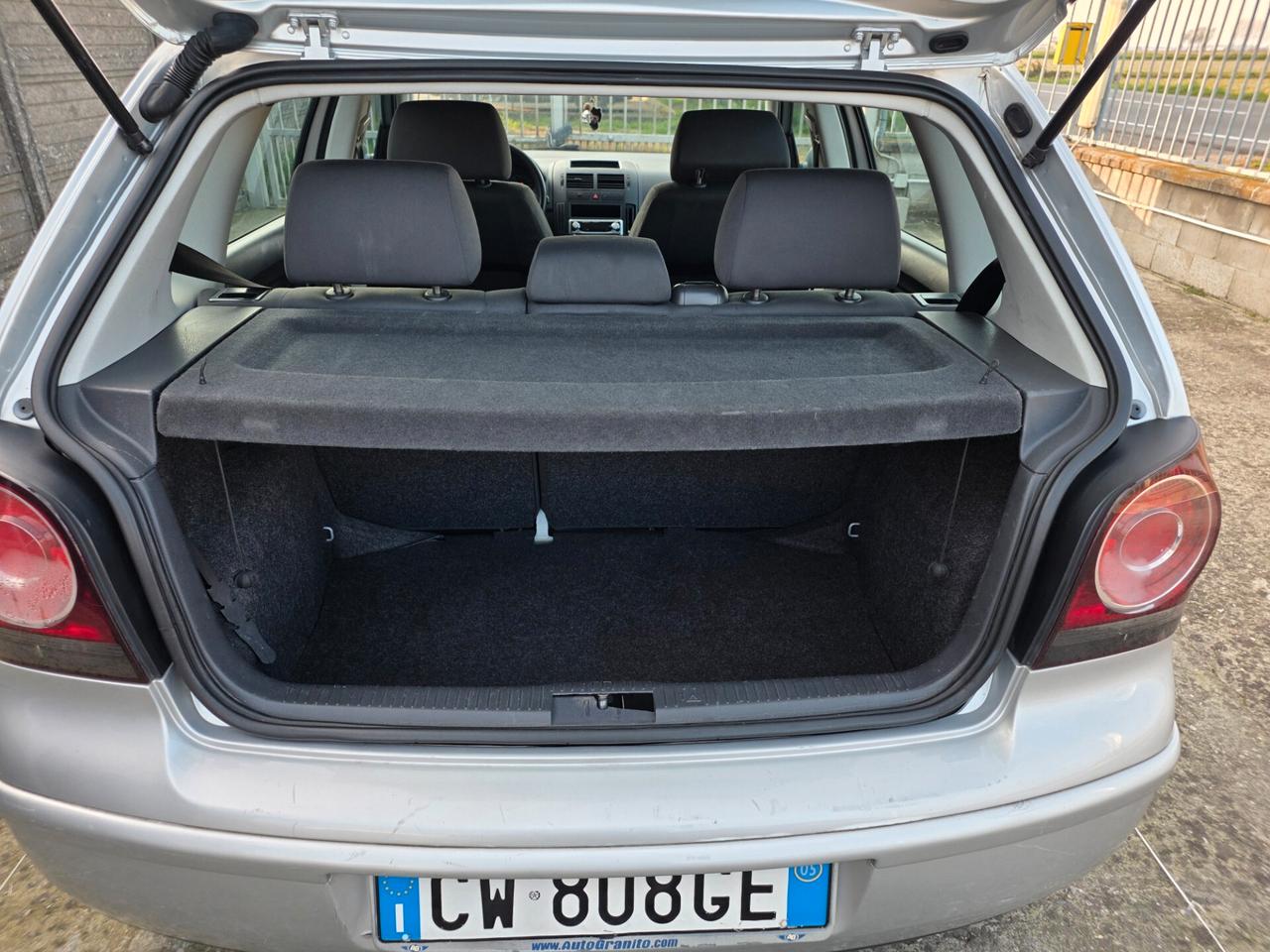 Volkswagen Polo 1.4/75CV 16V 5p. Comfortline