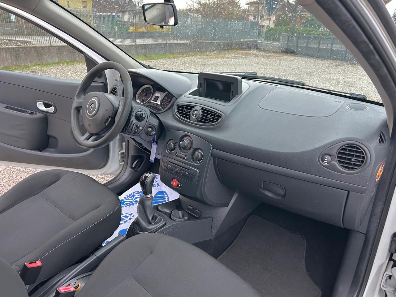 Renault Clio 1.5 dCi 75CV 3p-UNIPROPRI.-NEOPATENTATI
