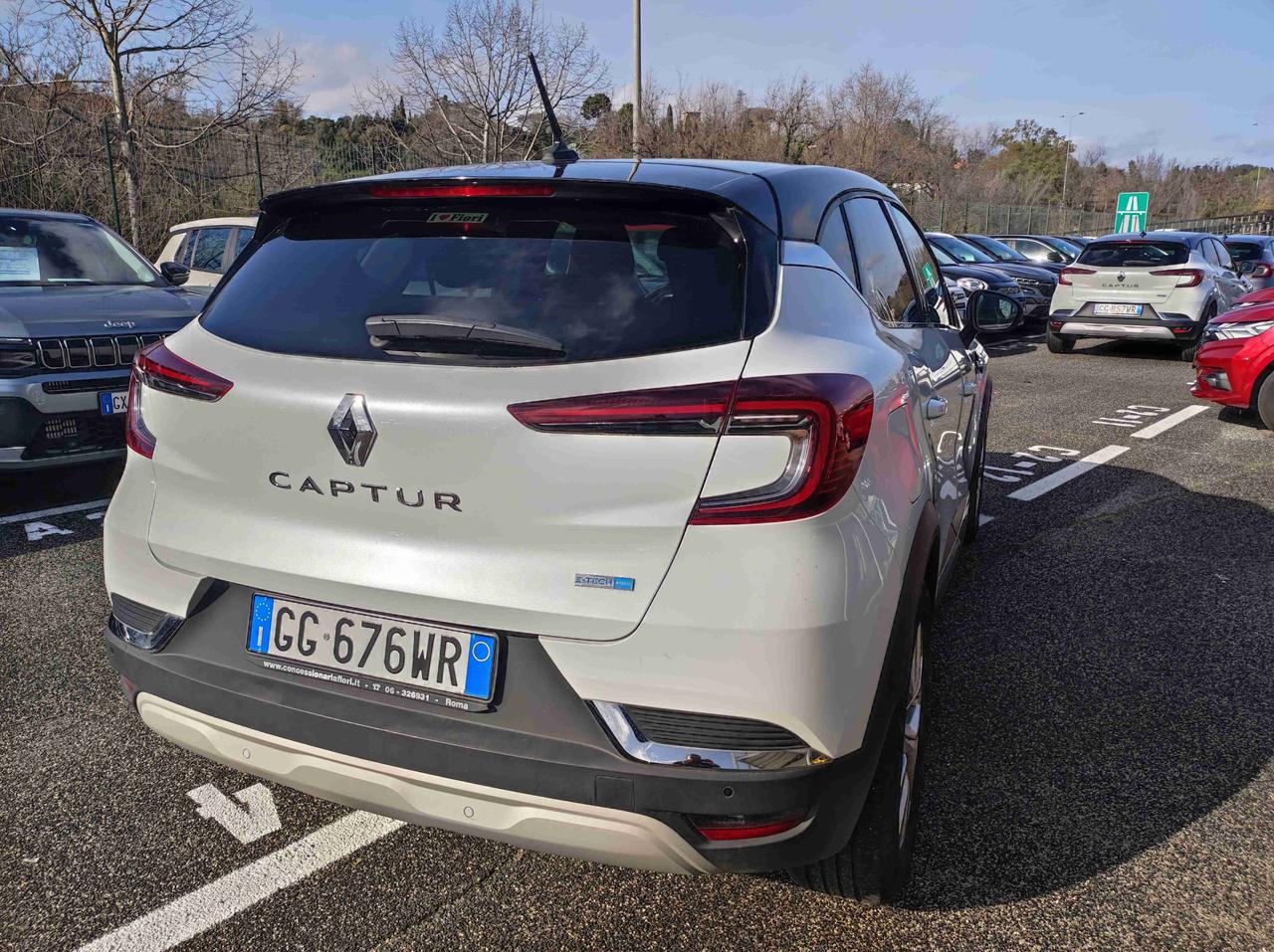 RENAULT Captur II 2019 - Captur 1.6 E-Tech hybrid Intens 145cv auto