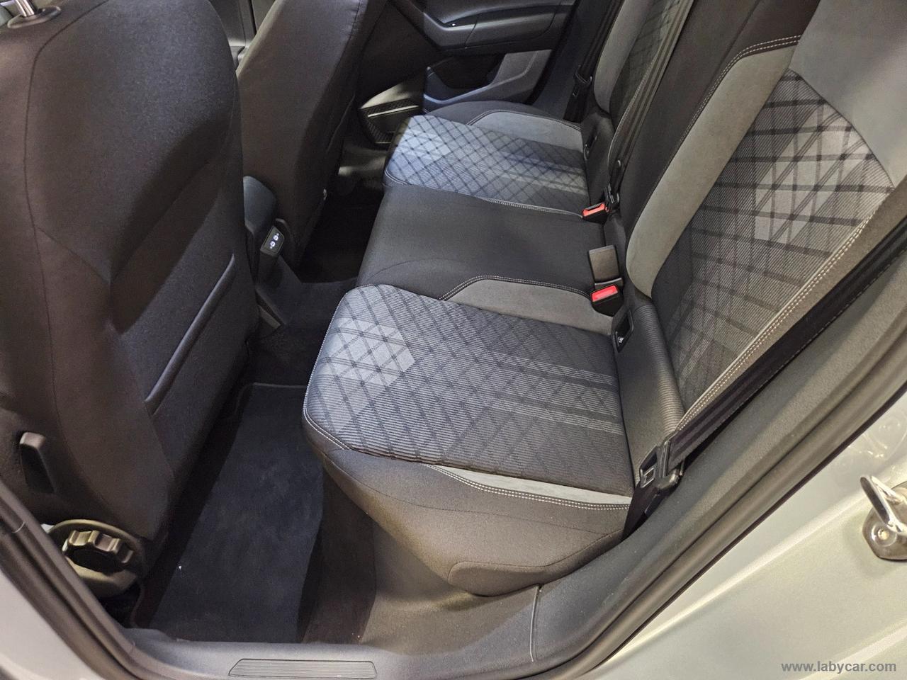 VOLKSWAGEN Taigo 1.0 TSI 110 CV DSG R-Line