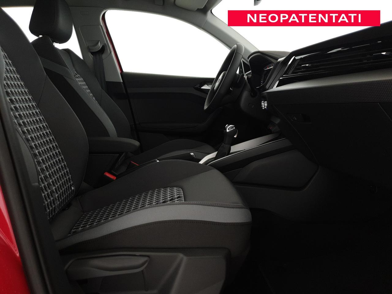 Allstreet 30TFSI 116CV S tronic Identity Contrast