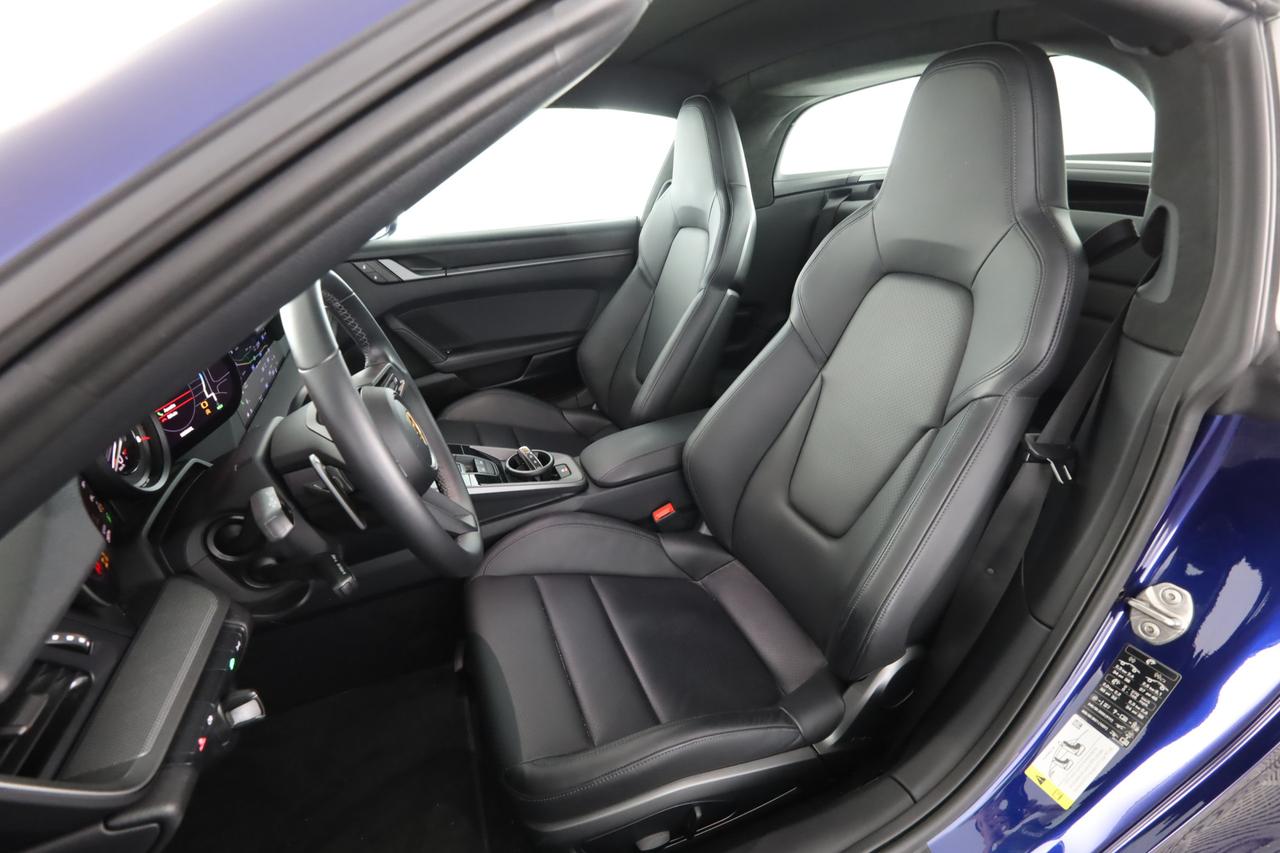 PORSCHE 911 (992) 911 Targa 4