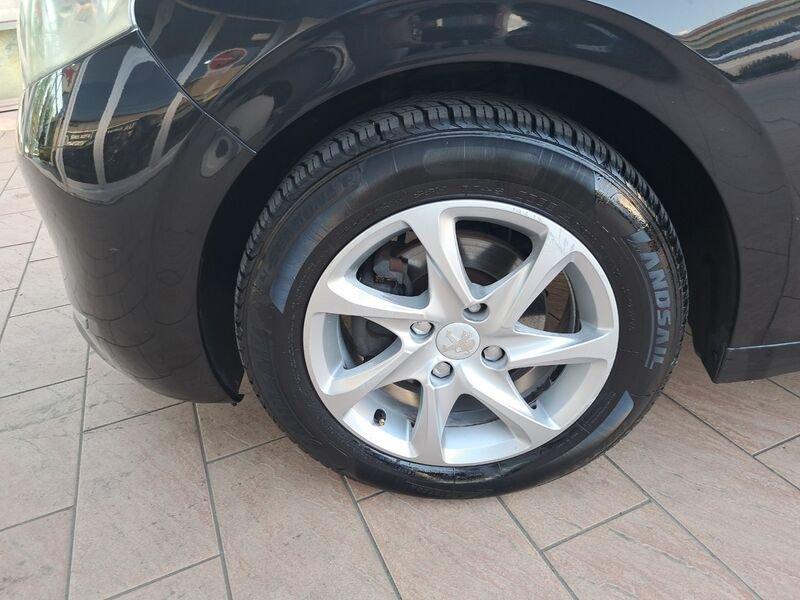Peugeot 208 208 5p 1.2 vti 12v Access