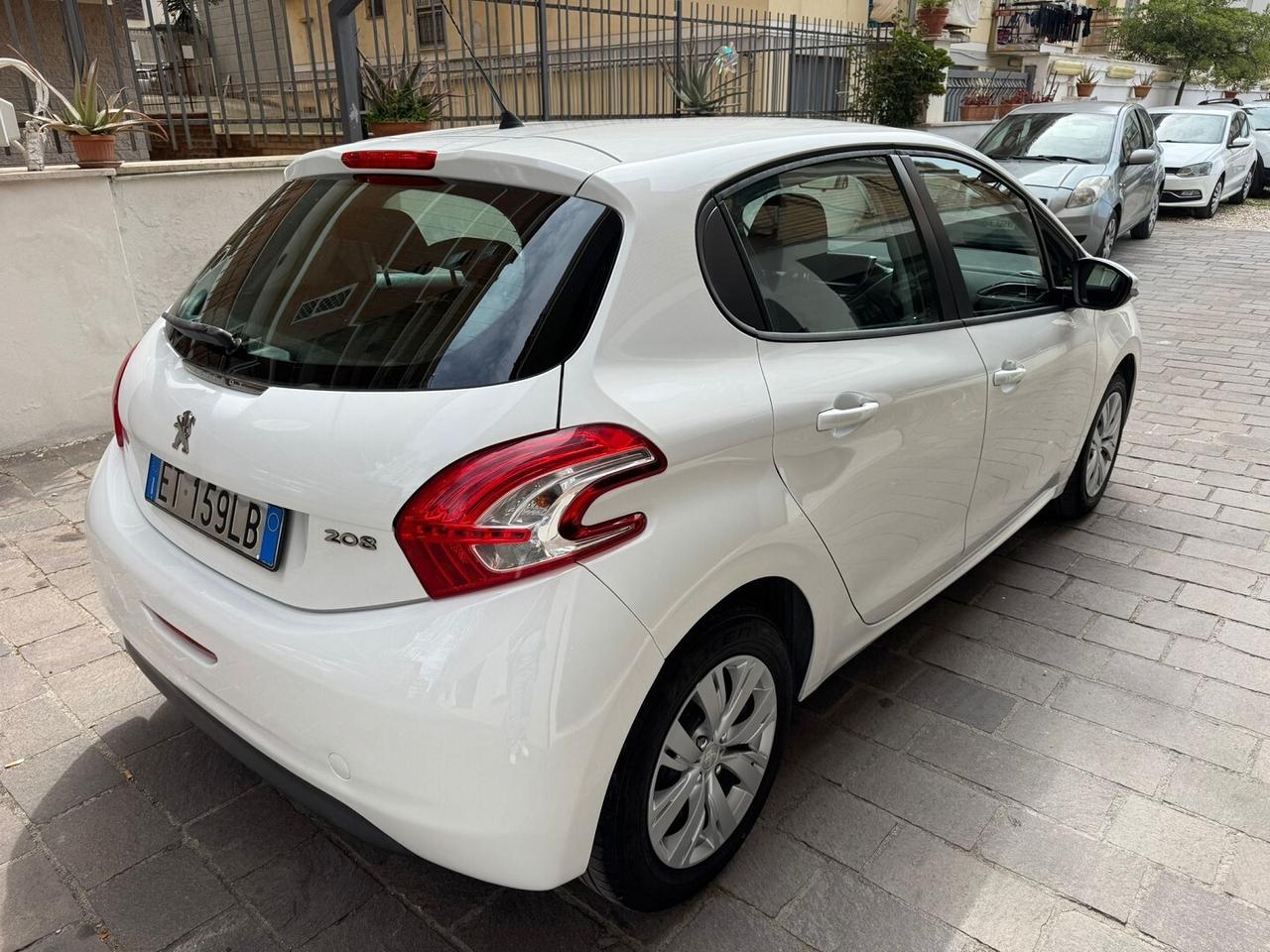 PEUGEOT 208 1.4 HDi 68CV 5p Active