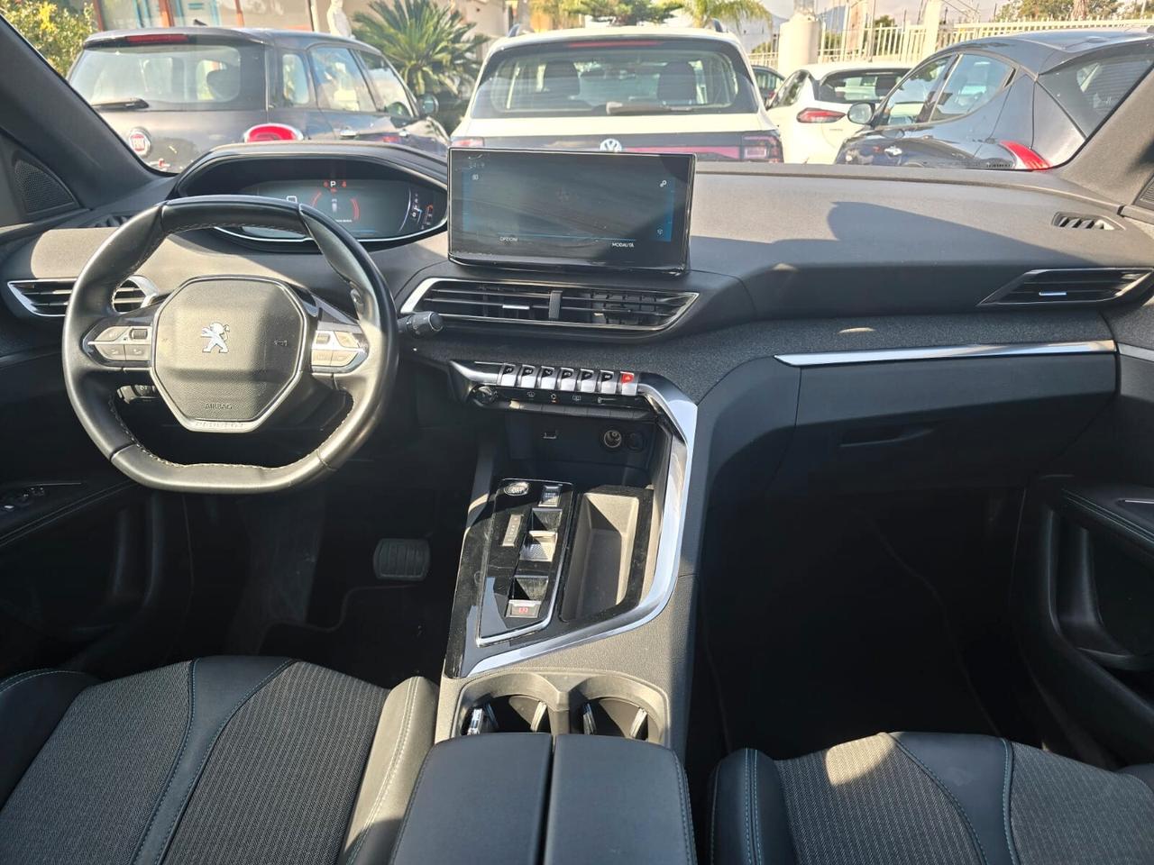PEUGEOT 3008 EAT8 130CV ALLURE PACK FULL