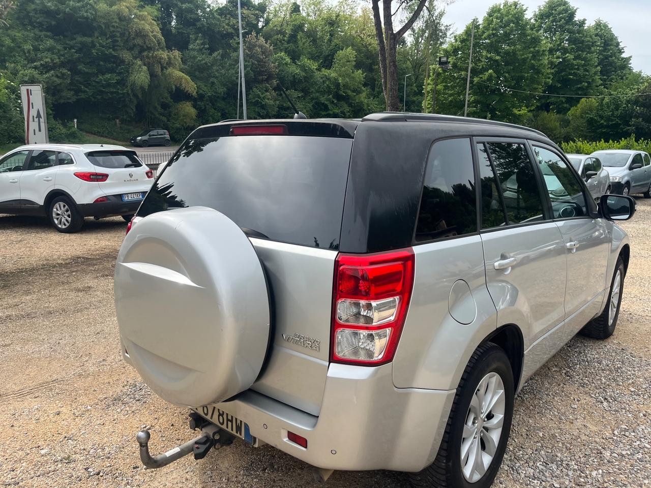 Suzuki Grand Vitara 1.9 DDiS 5 porte Evolution Plus (Gancio di Traino )