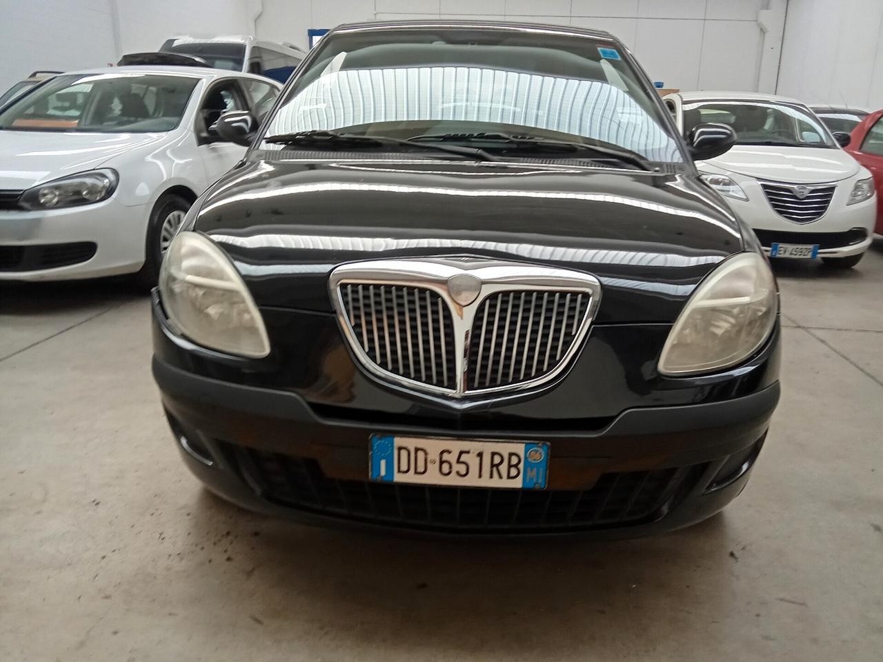 Lancia Ypsilon 1.2 BZ /NEOPATENTATI