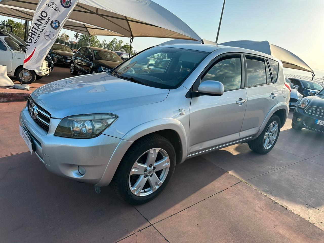 Toyota RAV 4 RAV4 Crossover 2.2 D-4D 177 CV Luxury