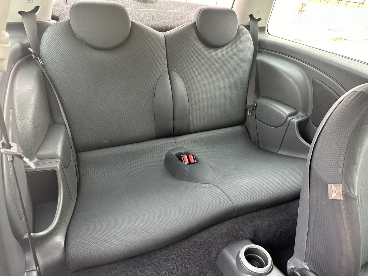 Mini 1.6 16V One de luxe Neopatentati