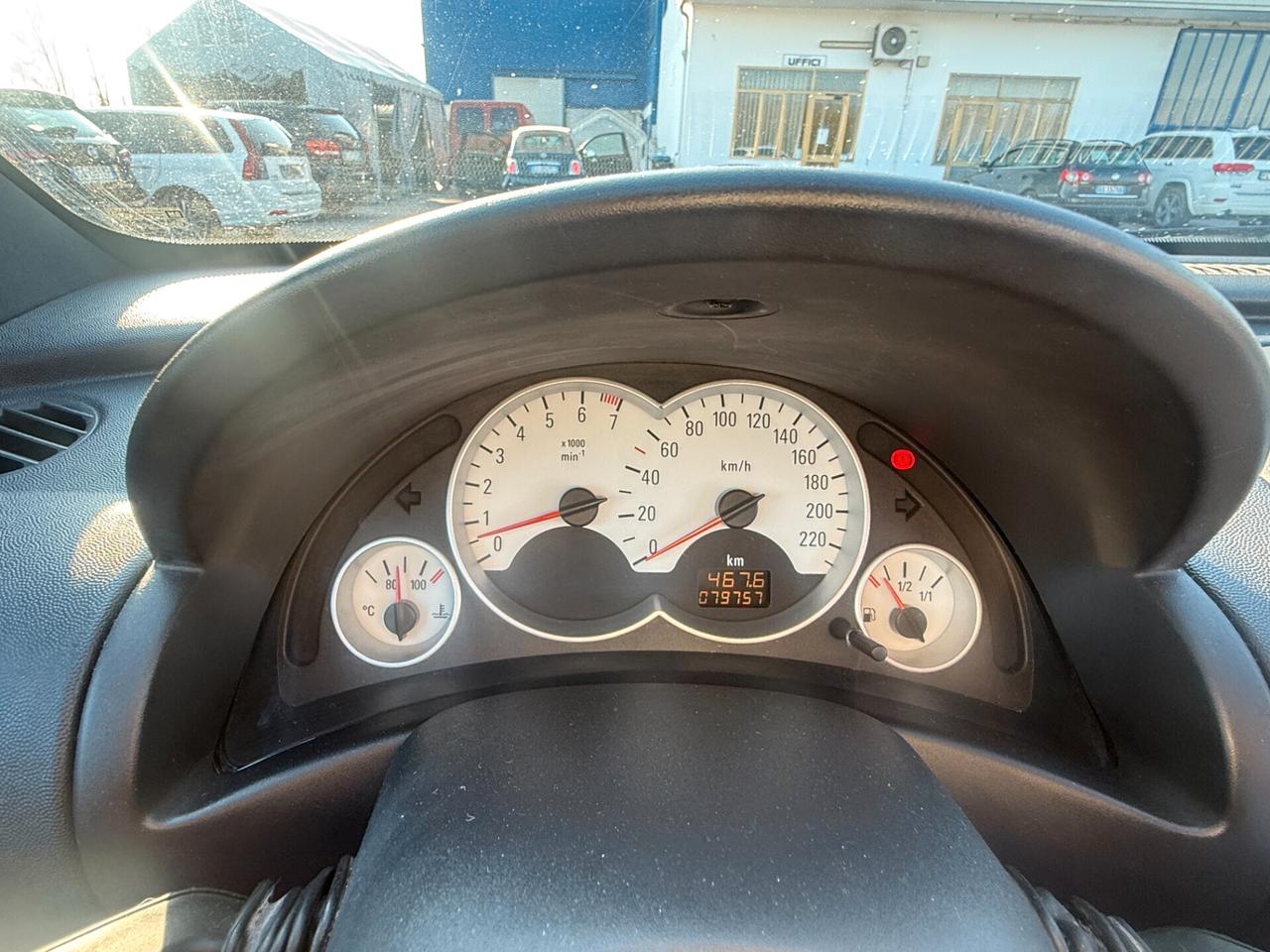 Opel Tigra TwinTop 1.4 16V Sport