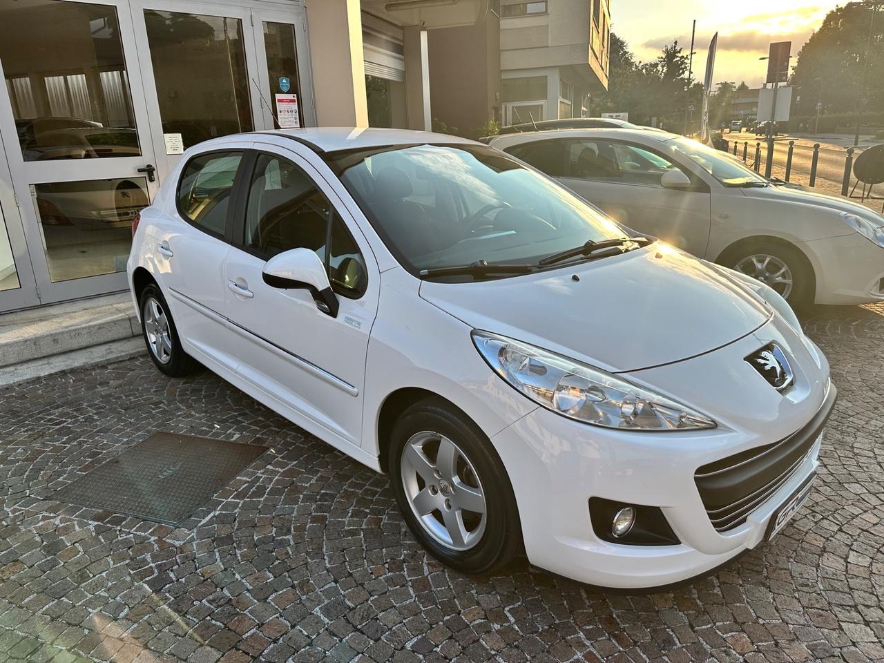 Peugeot 207 1.4Bz 95CV 5p. X Line -Uniproprietario