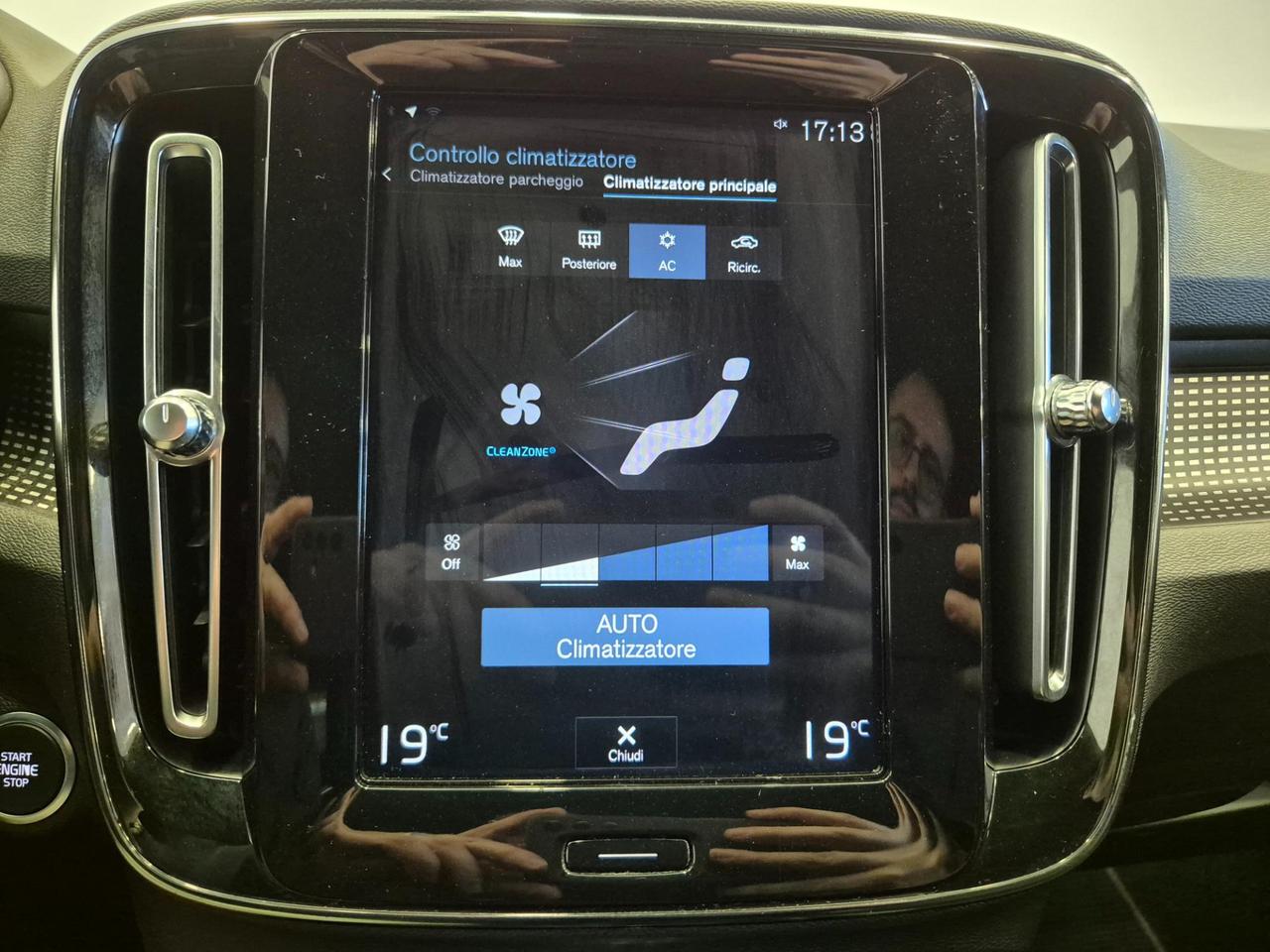 Volvo XC40 2.0 d3 R-design geartronic - UNIPROPRIETARIO - ACC/Lim - Cam