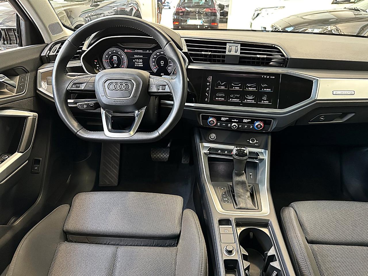 Audi Q3 40 2.0 tfsi S line quattro s-tronic-19"-Led Matrix-Tetto