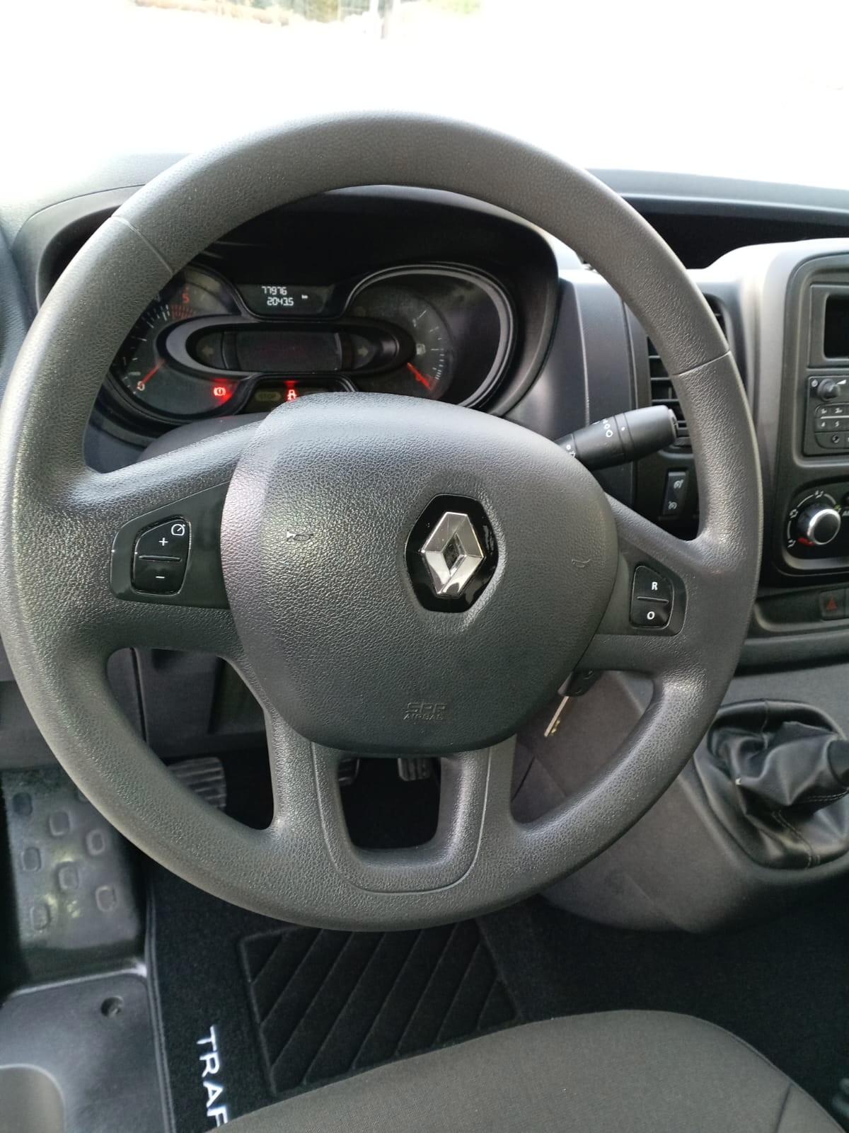 Renault Trafic FURGONE 3 POSTI TRIPLA APERTURA iva esposta