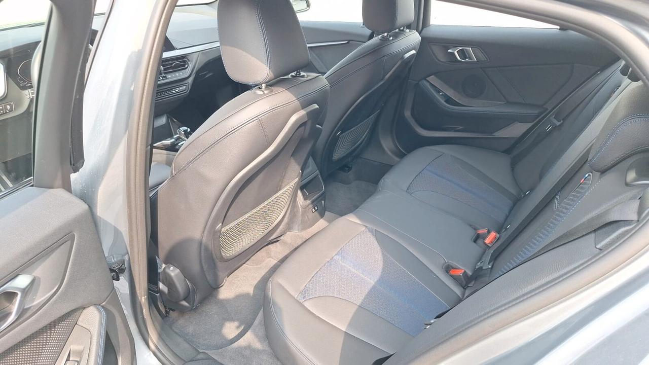 Bmw 120 120d 5p. Msport