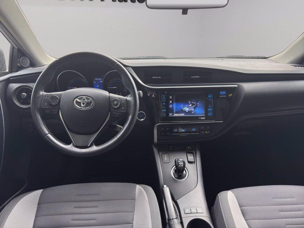 TOYOTA Auris 1.8h active cvt del 2016