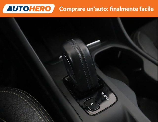 VOLVO XC40 T3 Geartronic Momentum Pro