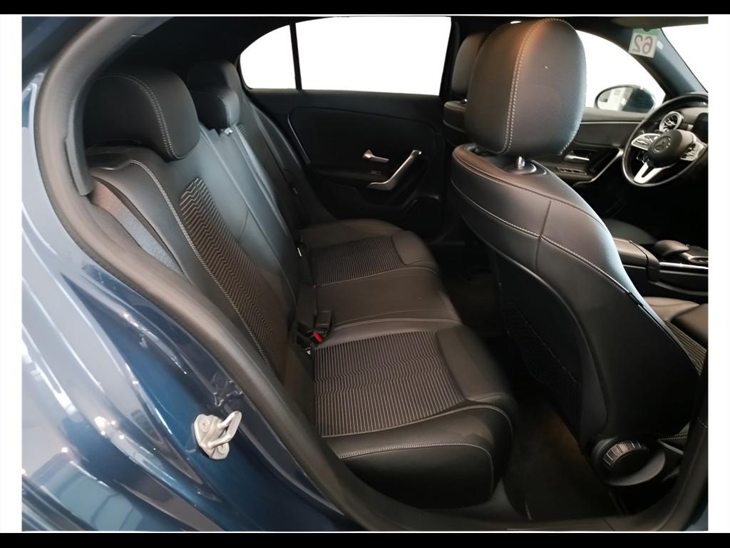 Mercedes-Benz Classe A - W177 2018 - A 180 d Sport auto