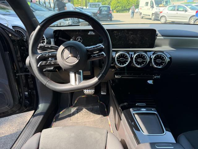 MERCEDES-BENZ A 180 d Automatic AMG Premium