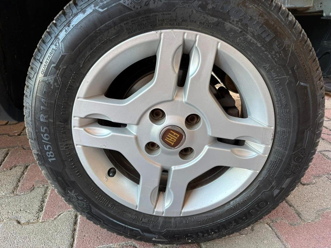 Fiat Panda 1.3 MJT 16V DPF 4x4 Climbing