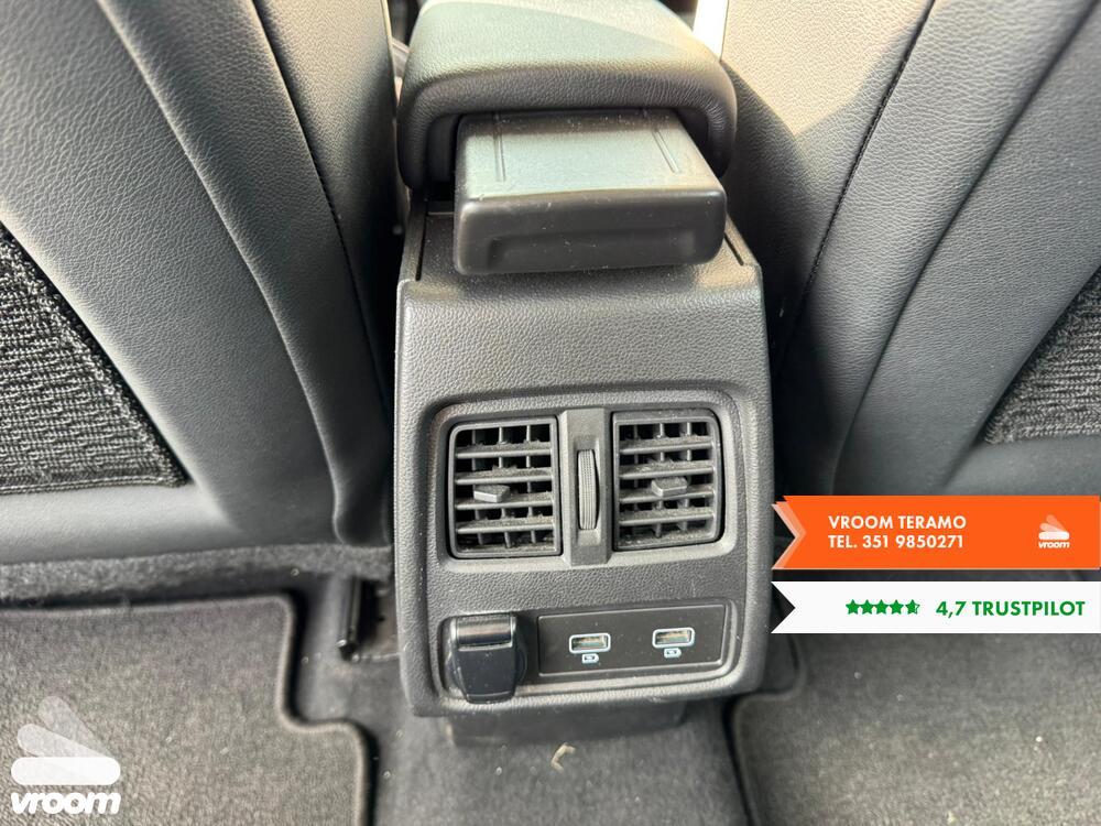 RENAULT Captur Plug-in Hybrid E-Tech 160 CV Intens