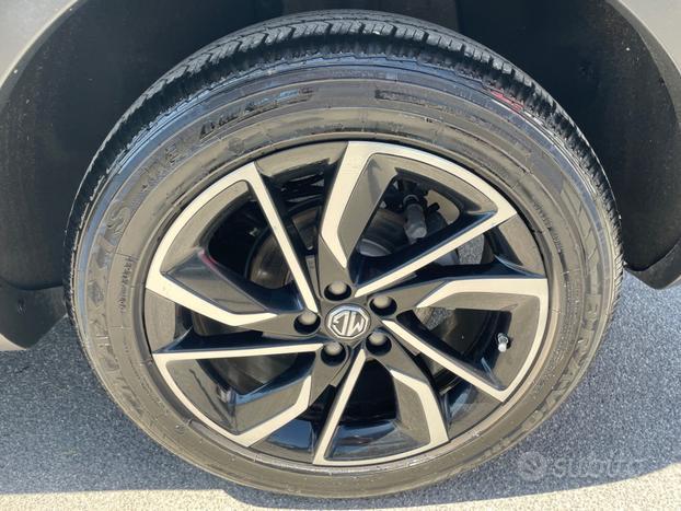 Mg ZS 1.5 Luxury