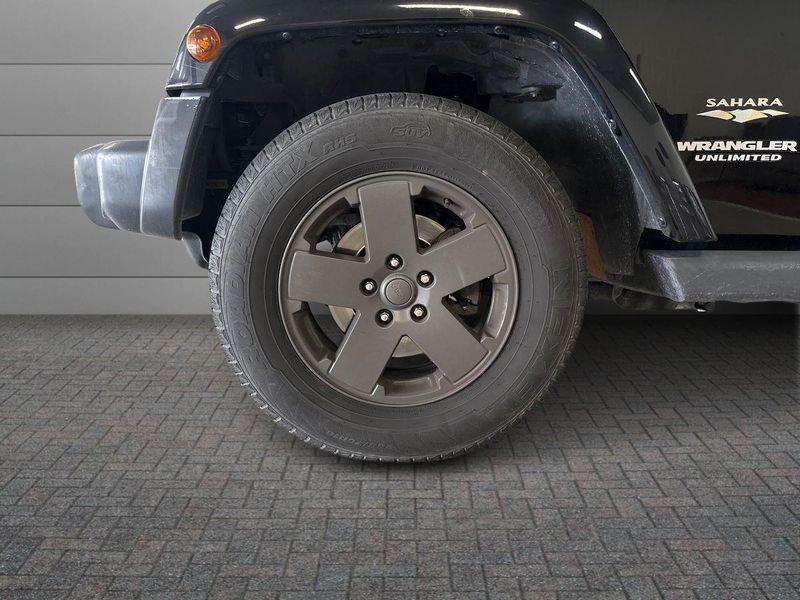 Jeep Wrangler III Unlimited 2.8 crd Sahara auto