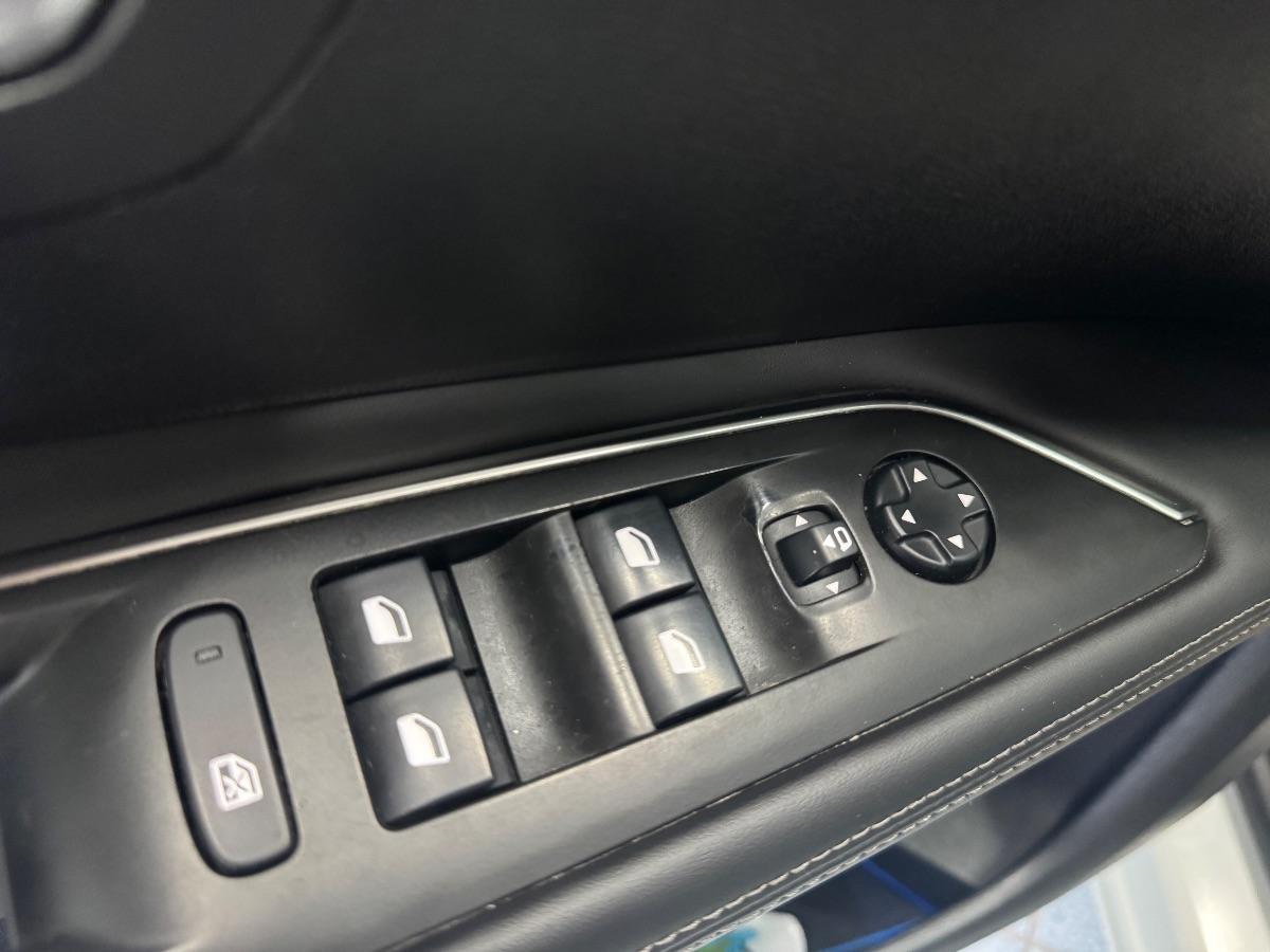 PEUGEOT 3008 BlueHDi 120 EAT6 S&S GT Line