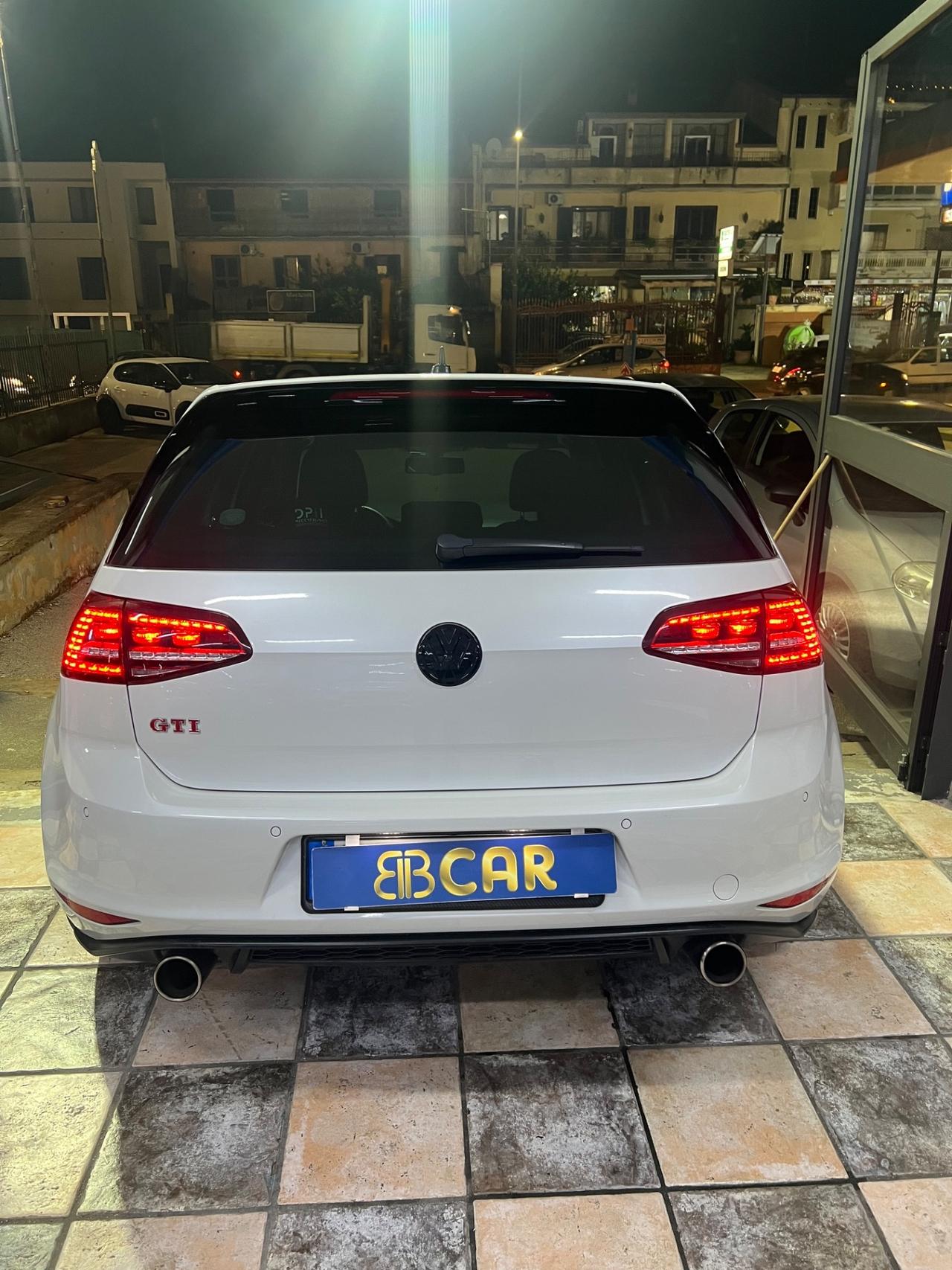 Volkswagen Golf GTI 350 CV Performance 2.0 TSI DSG 5p.