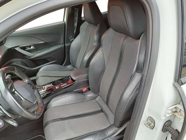 Peugeot 2008 1.5 bluehdi GT Line s&s 130cv eat8