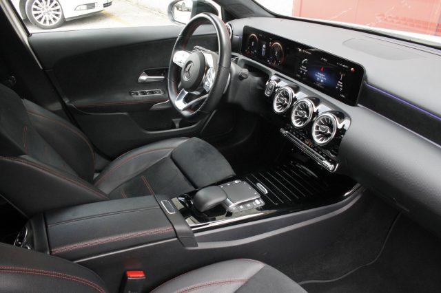 MERCEDES-BENZ A 180 dAutomatic AMGLine Premium Night Edition Uniprop.