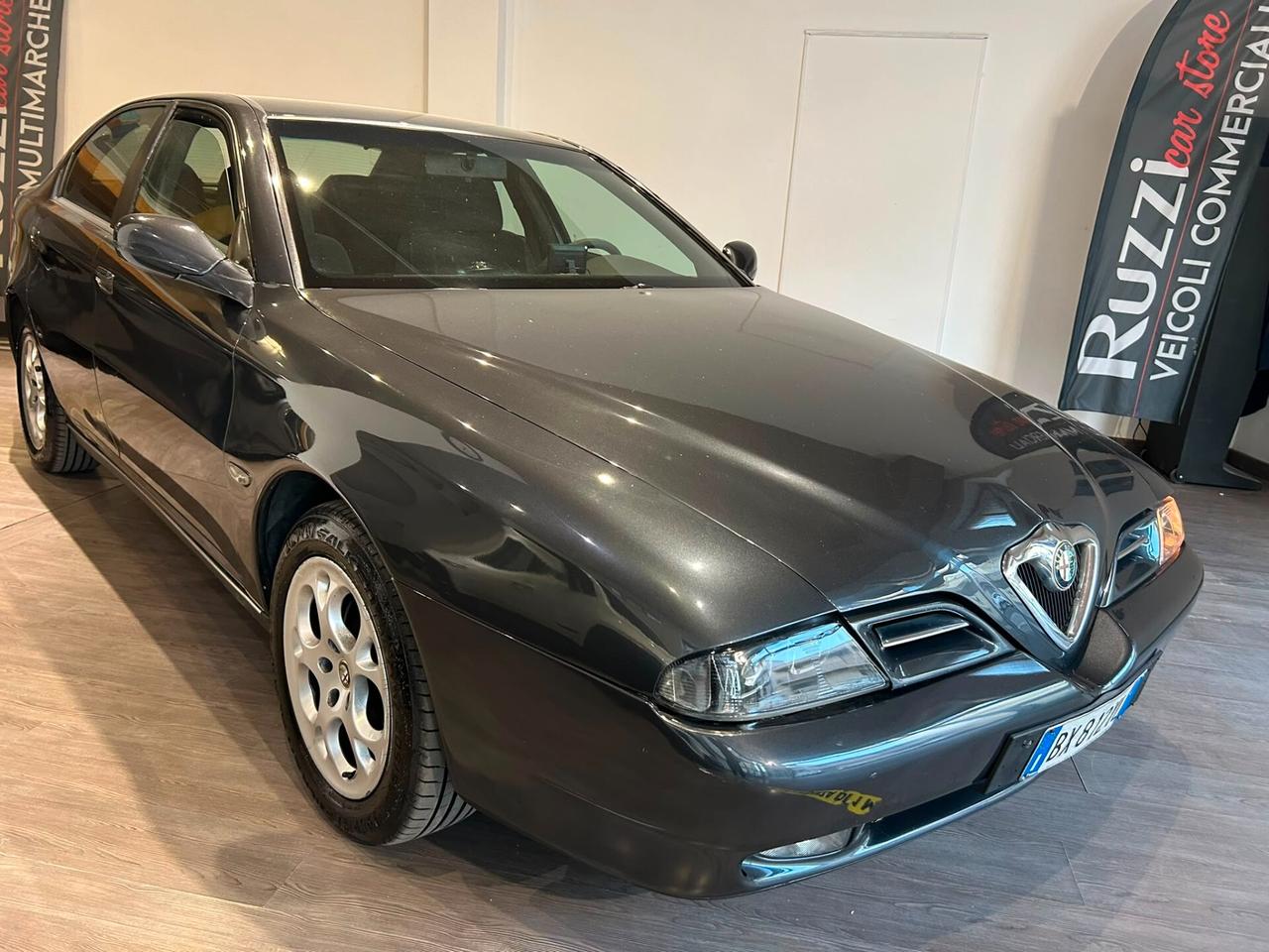 Alfa Romeo 166 2.4 JTD cat Distinctive Uniproprietario
