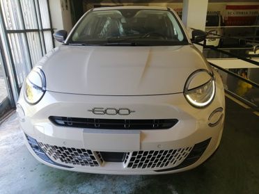 Fiat 600 Hybrid 110 CV DCT MHEV
