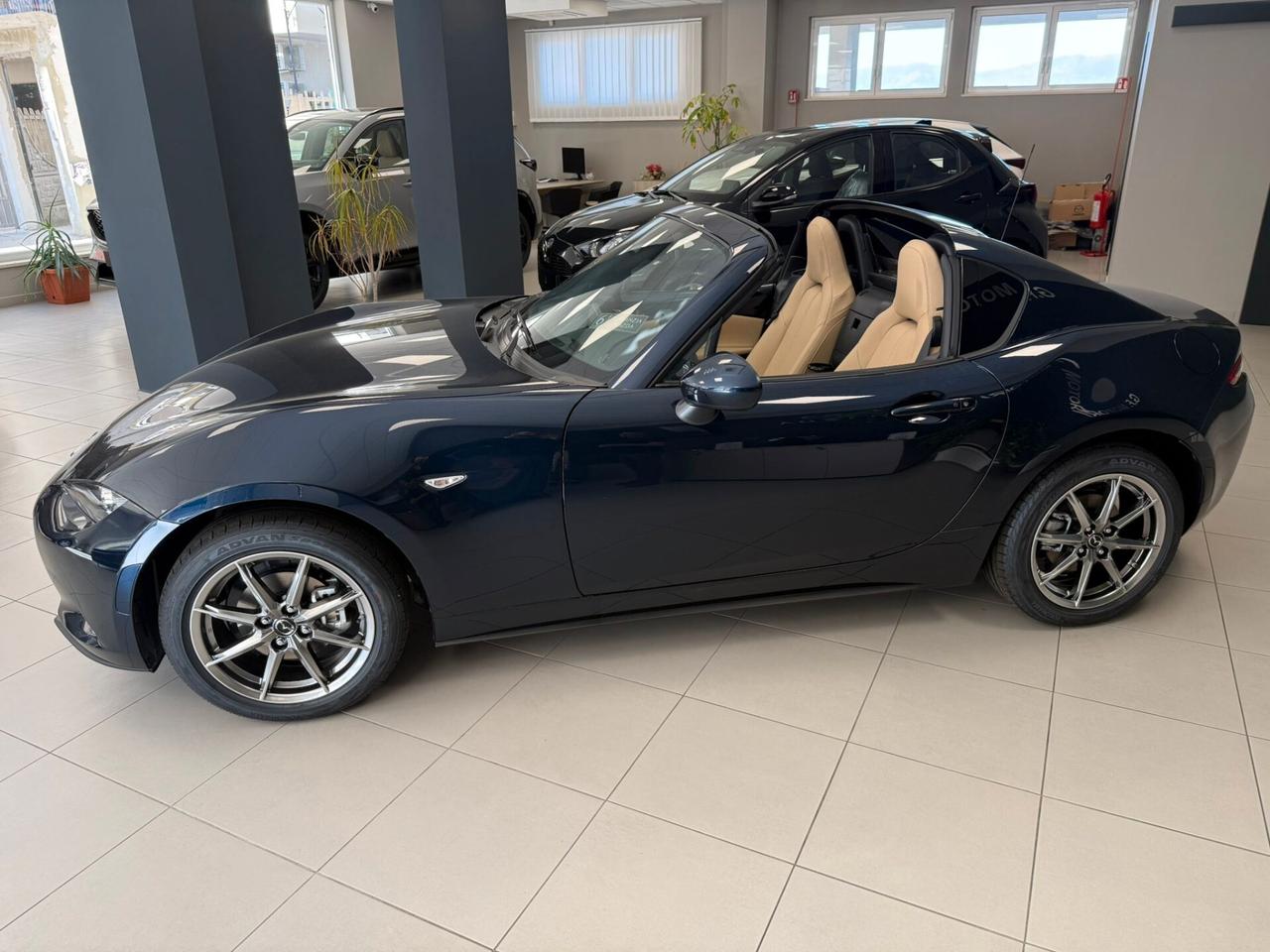 Mazda MX-5 1.5L Skyactiv-G RF Kazari