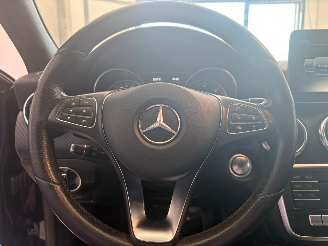 Mercedes-benz A 200 A 200 d Premium