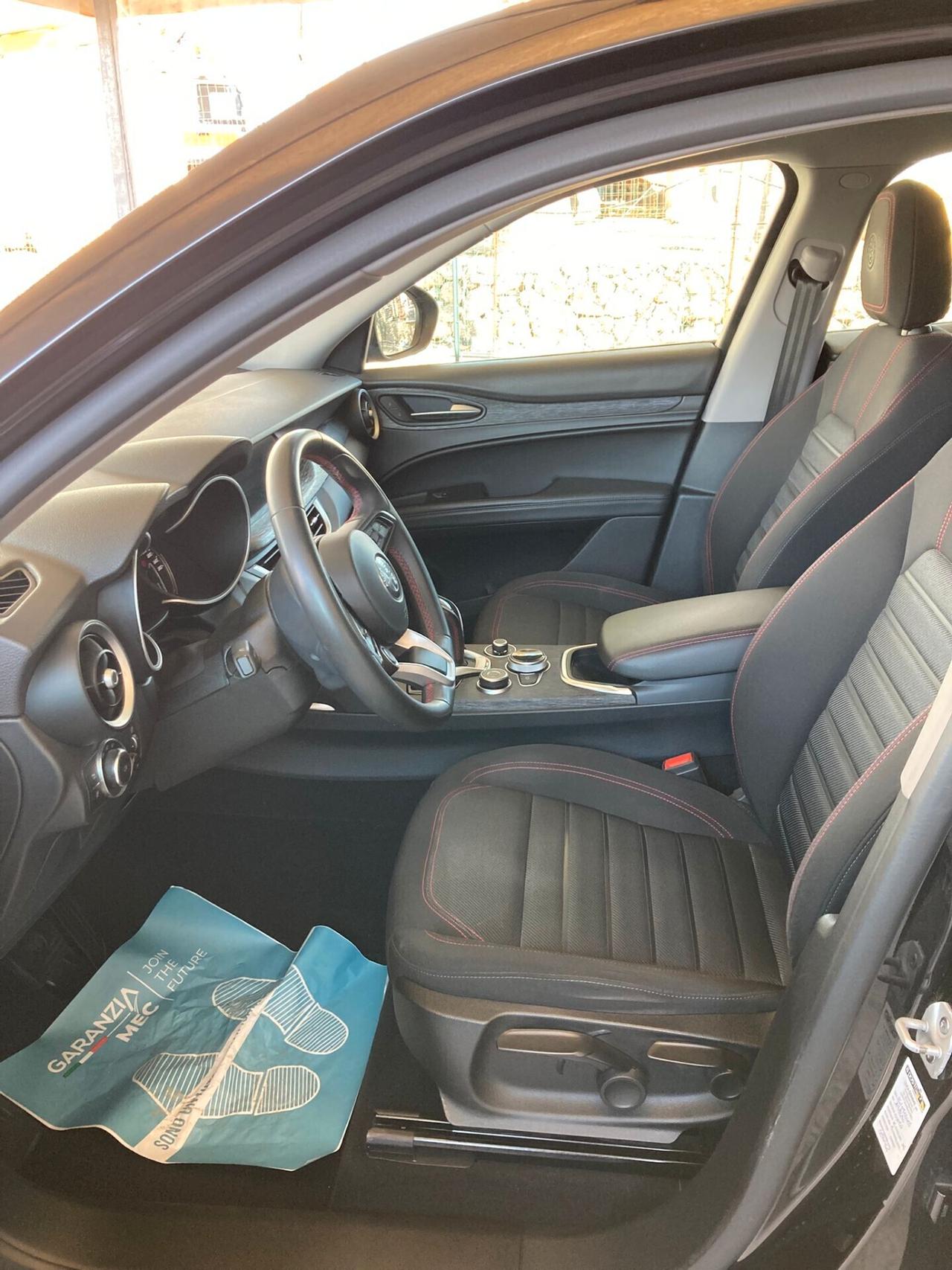 Alfa Romeo Stelvio 2.2 Turbodiesel 160 CV AT8 RWD Rosso Edizione