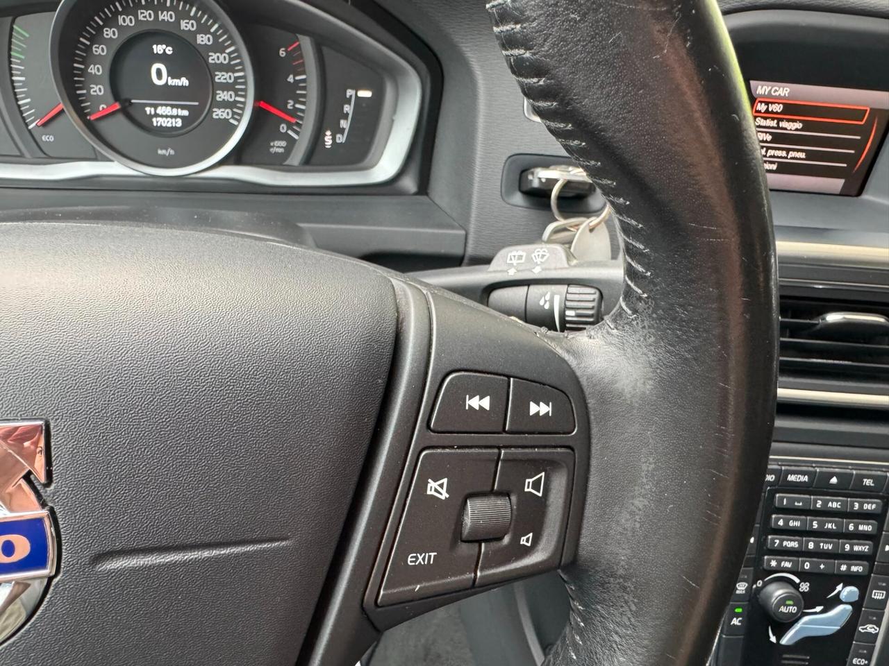 Volvo V60 CrossCountry D3 Business gear GARANZIA24