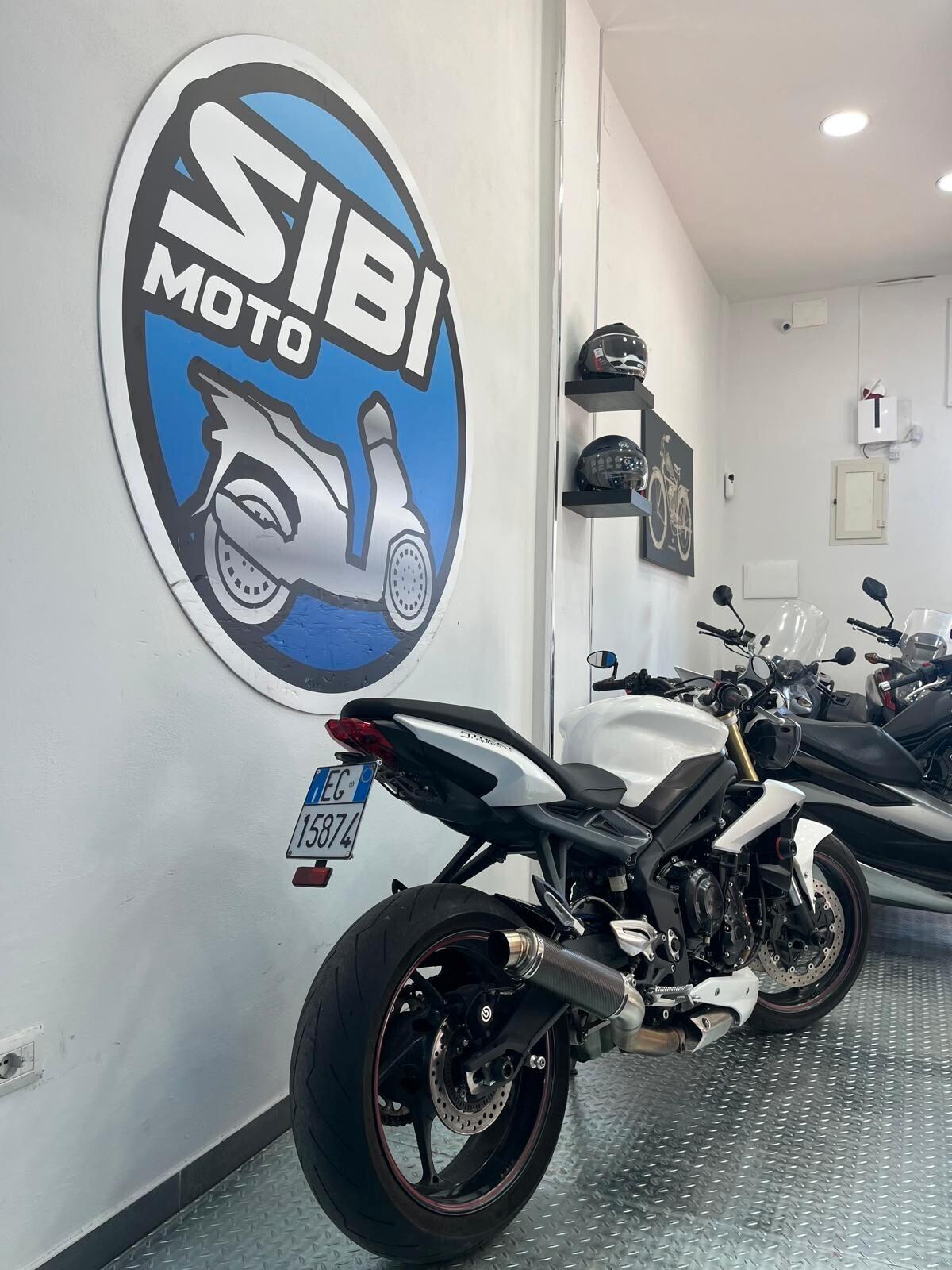 Triumph Street Triple 675