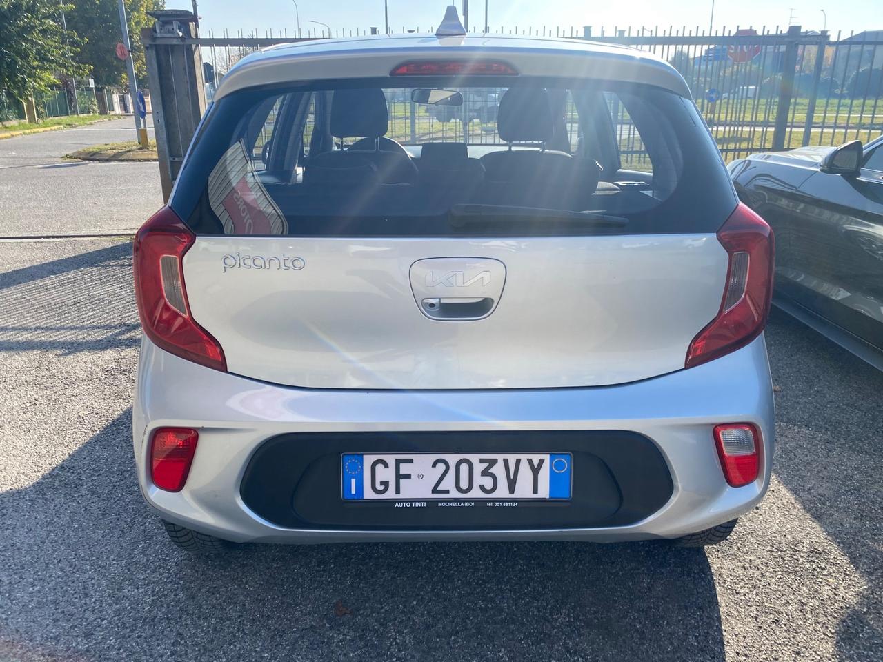 Kia Picanto 1.0 12V 5 porte Urban