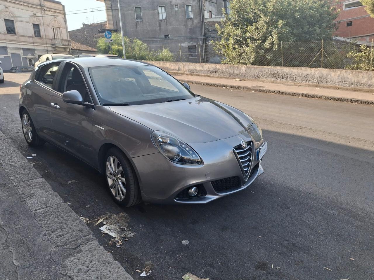 Alfa Romeo Giulietta 1.6 JTDm-2 105 CV Distinctive