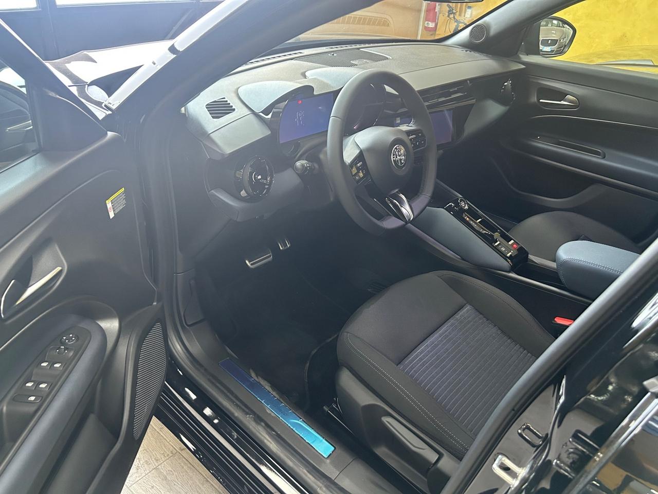 ALFA ROMEO JUNIOR 1.2 145 cv Sprint “NUOVA”-2026